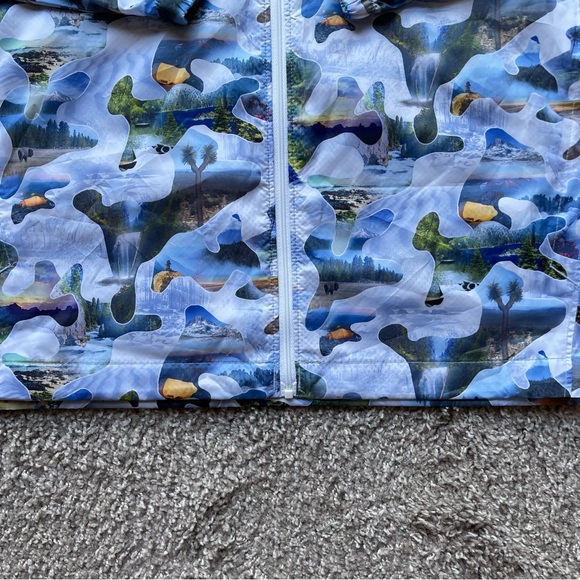 FLASH FORWARD WINDBREAKER ALL OVER PRINT MENS SIZE LARGE HOODED FULL ZIP WHITE - Picture 6 of 9